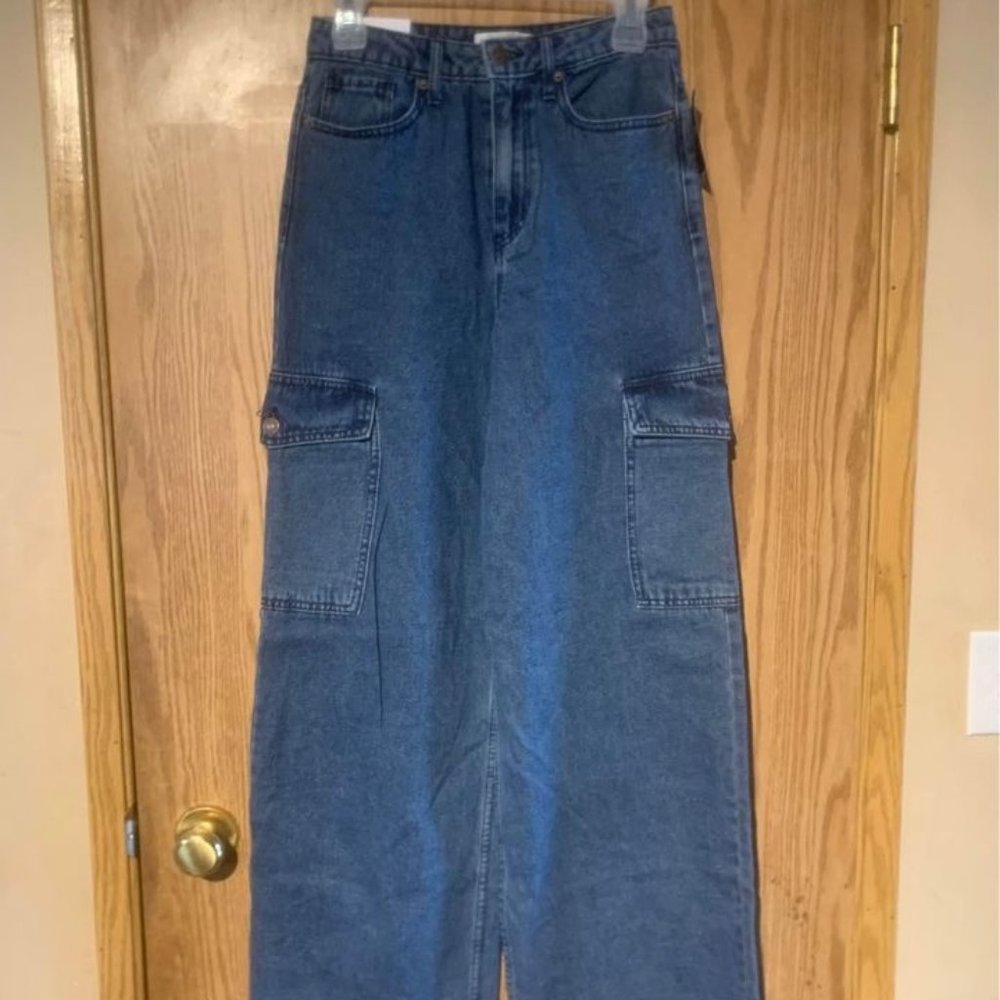 BRAND NEW FOREVER 21 JEAN CARGO PANTS